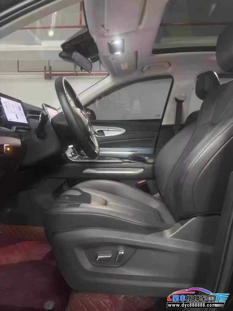 24年奔腾T90轿车抵押车出售