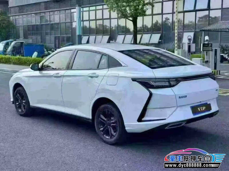 25年东风风神奕炫轿车抵押车出售