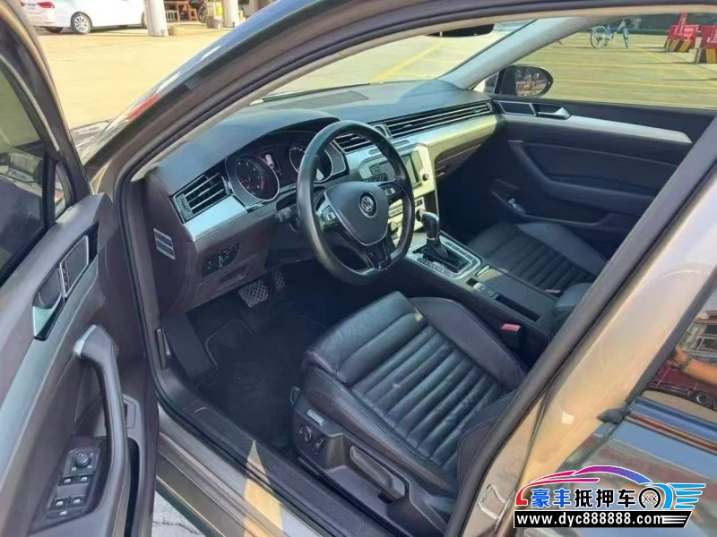 17年大众蔚揽轿车抵押车出售