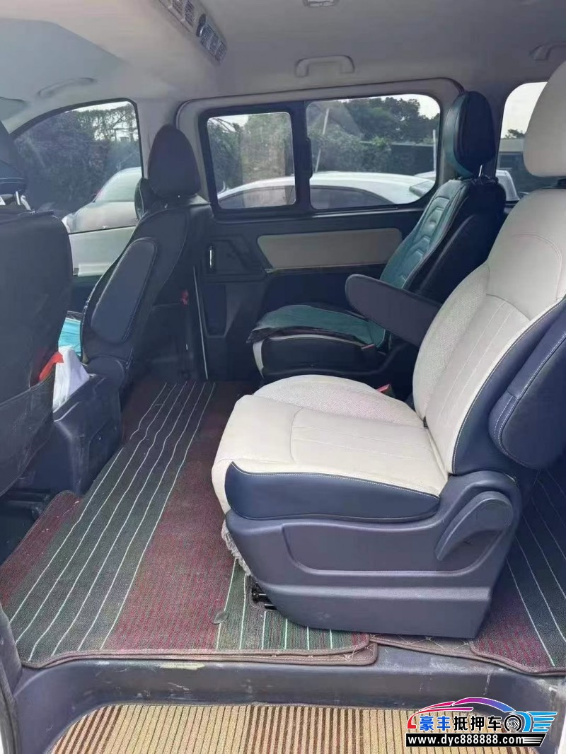 23年东风风行菱智轿车抵押车出售