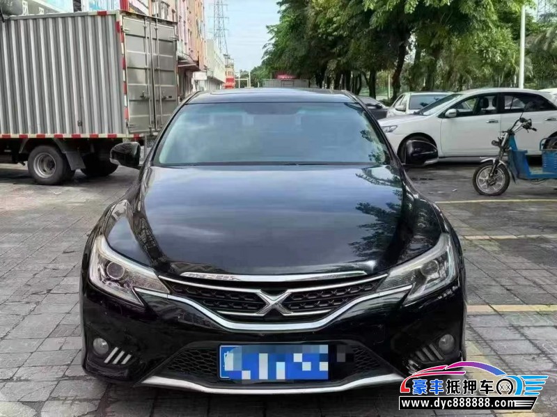 抵押车出售17年丰田锐志轿车