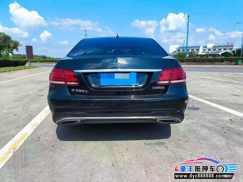 16年奔驰E轿车抵押车出售