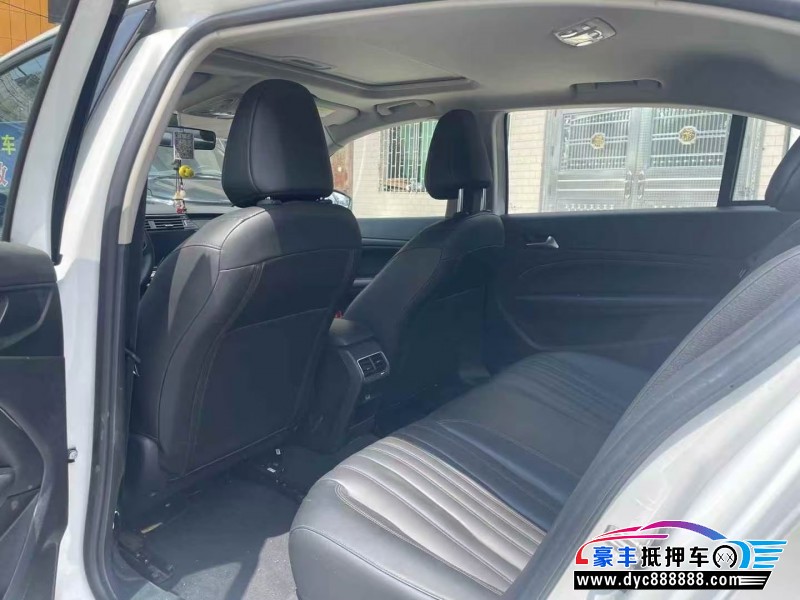 25年标致408轿车抵押车出售