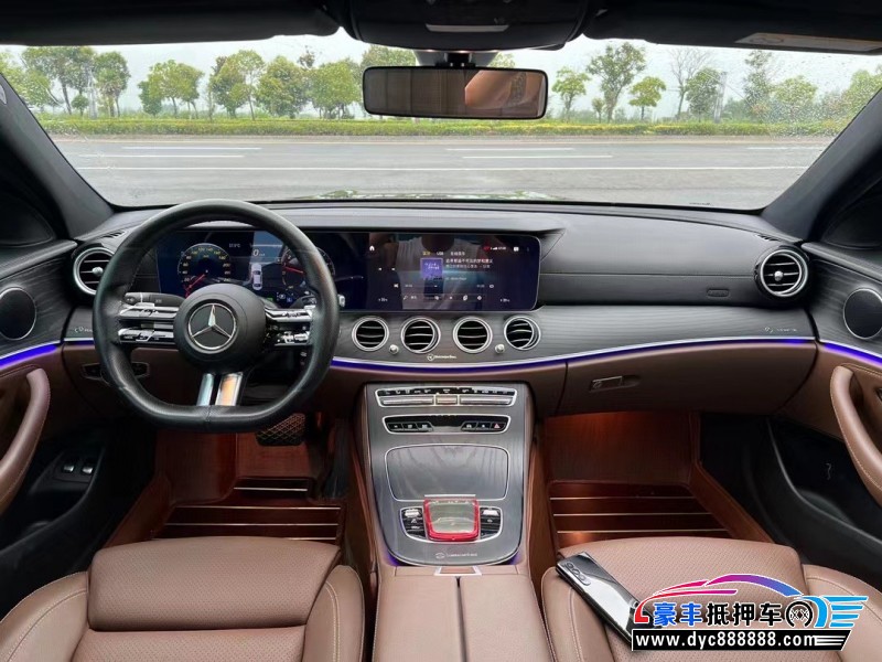 23年奔驰E轿车抵押车出售