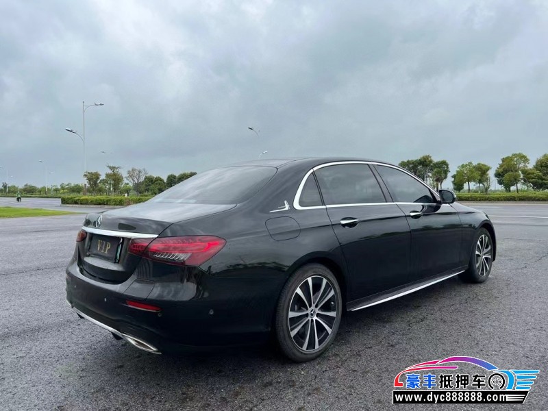 23年奔驰E轿车抵押车出售