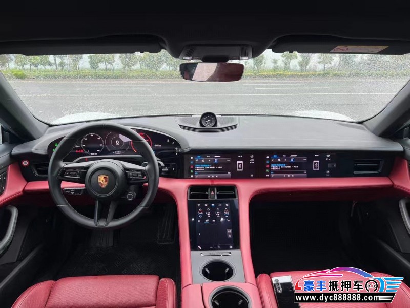 22年保时捷TaYcan轿车抵押车出售