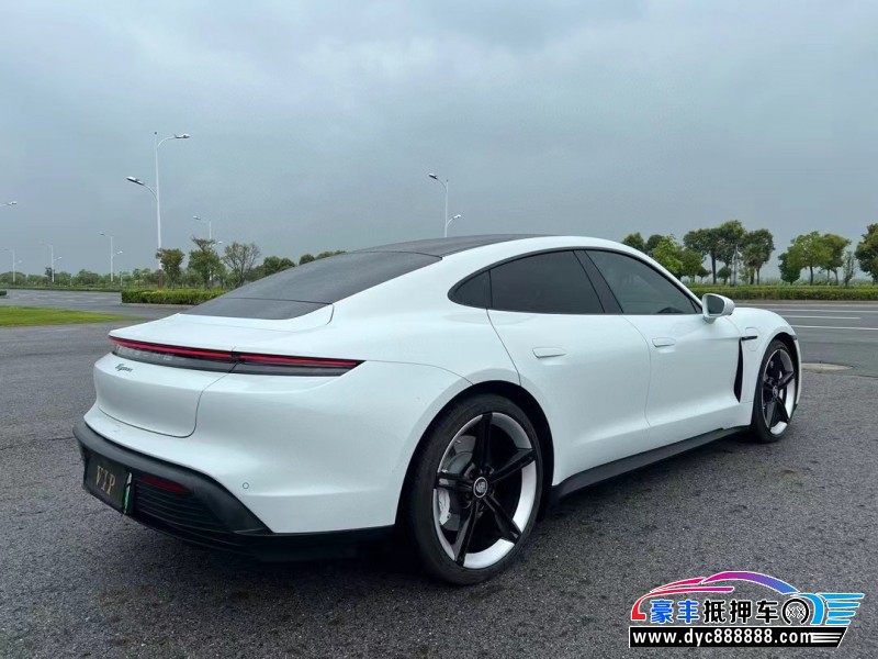 22年保时捷TaYcan轿车抵押车出售