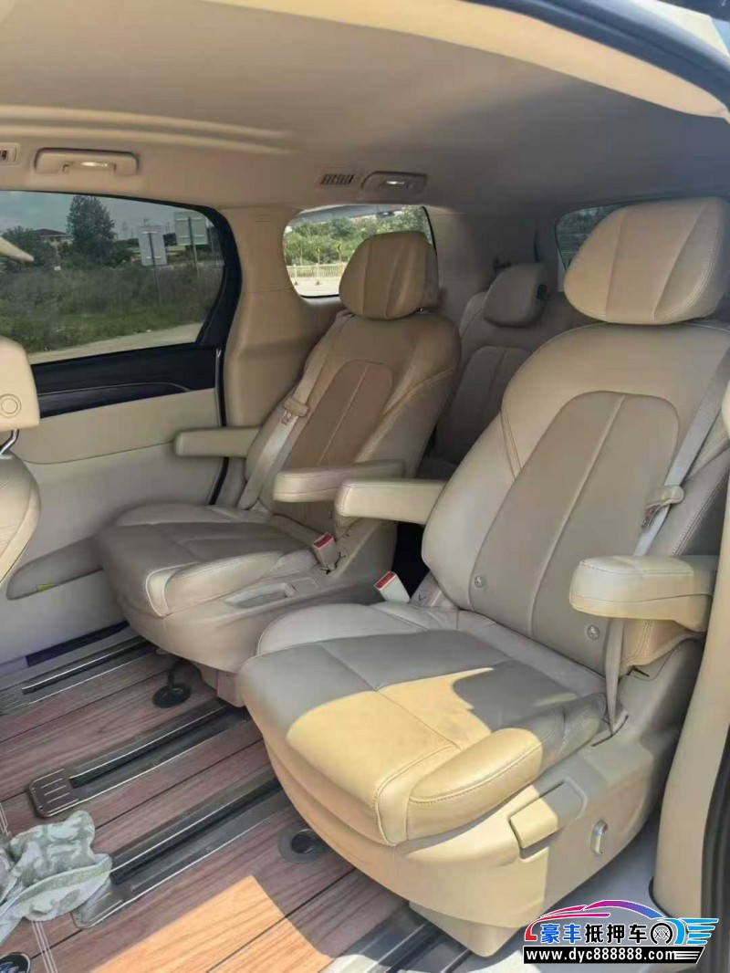 23年别克GL8轿车抵押车出售