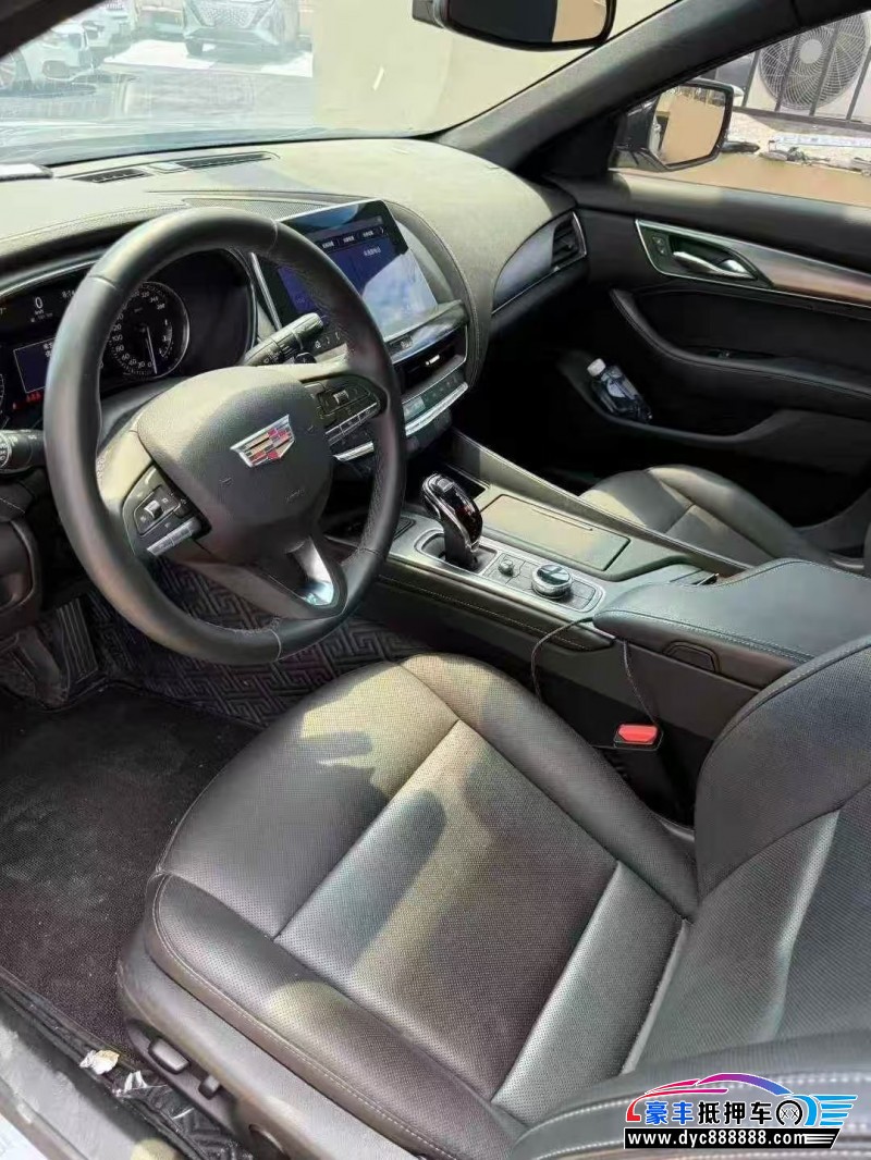 22年凯迪拉克CT5轿车抵押车出售