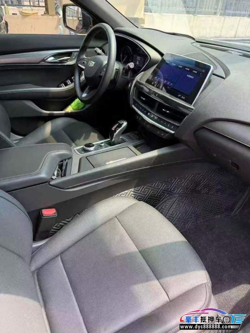 22年凯迪拉克CT5轿车抵押车出售