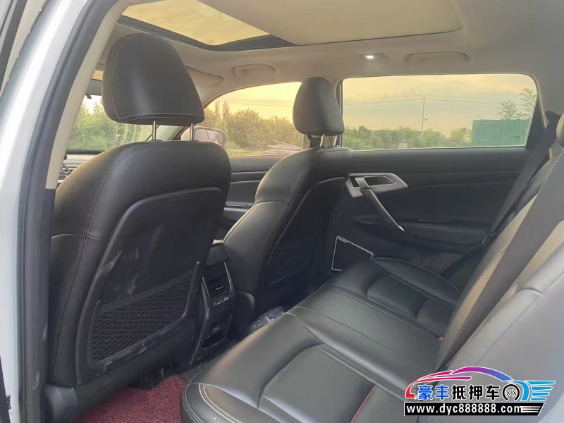 18年吉利博越轿车抵押车出售