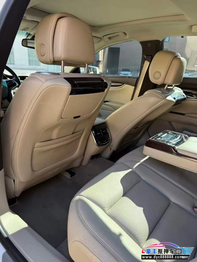 13年凯迪拉克XTS轿车抵押车出售