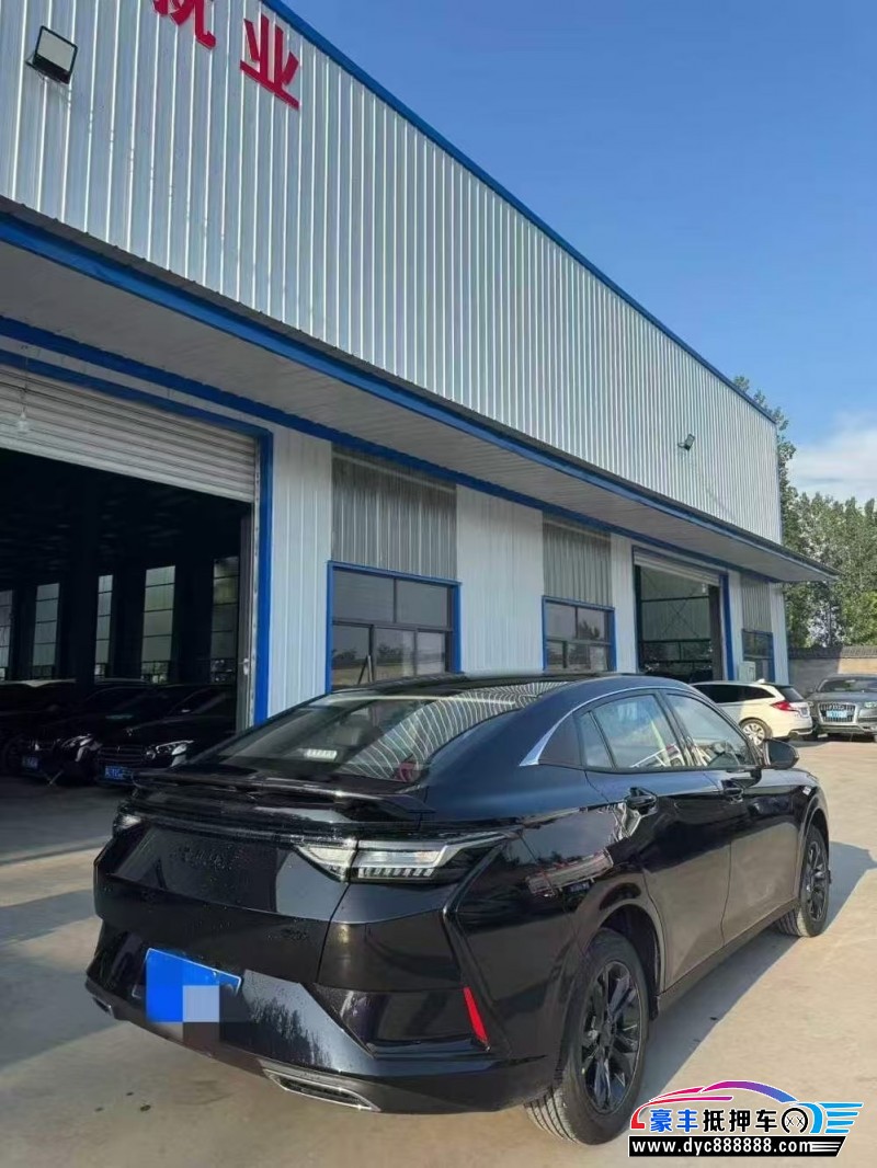 25年东风风神奕炫轿车抵押车出售