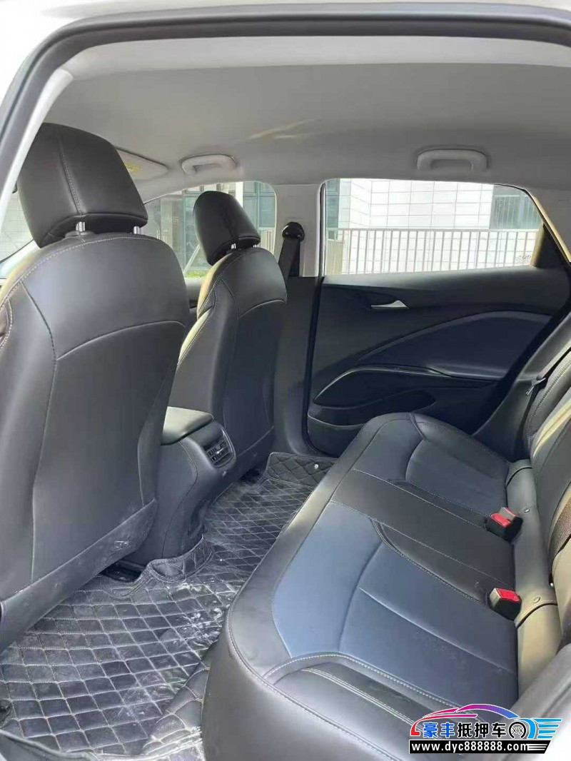 23年别克微蓝轿车抵押车出售