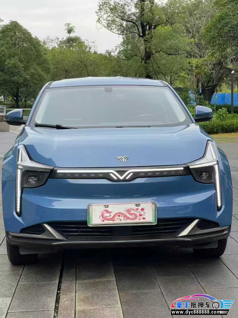 23年哪吒U轿车抵押车出售