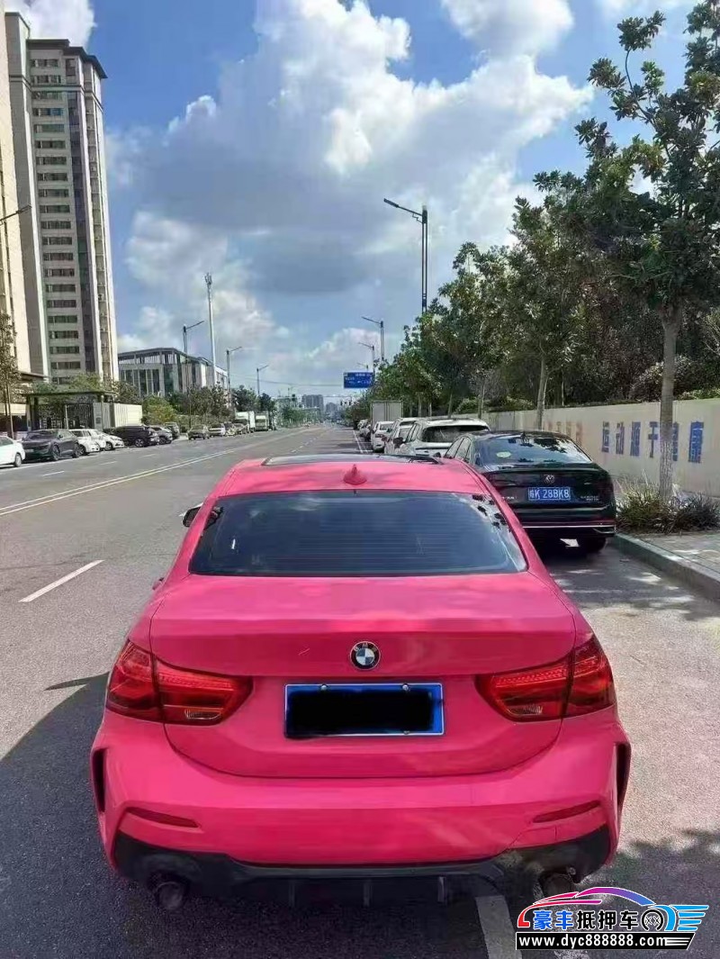 22年宝马1系轿车抵押车出售