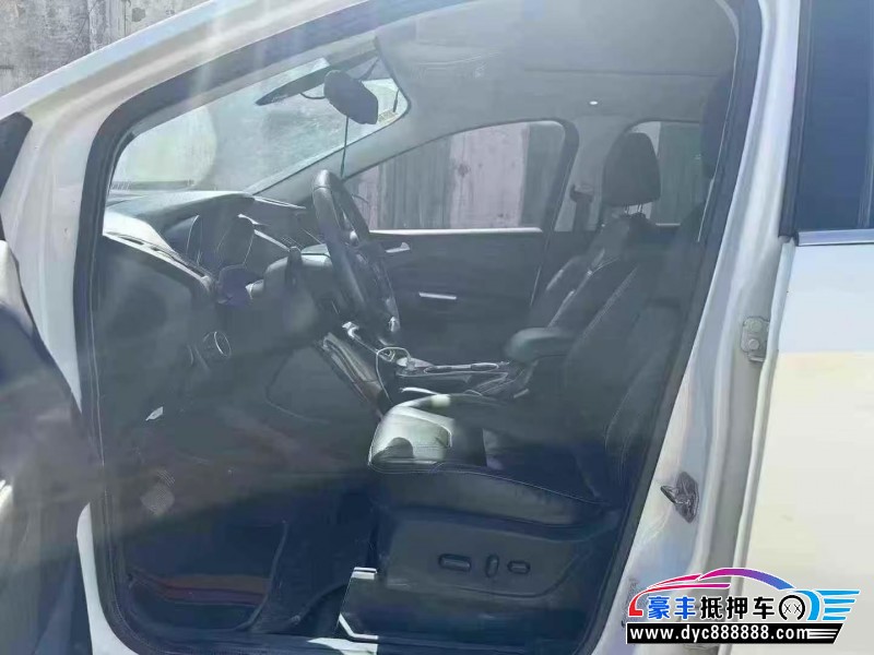 15年福特翼虎轿车抵押车出售