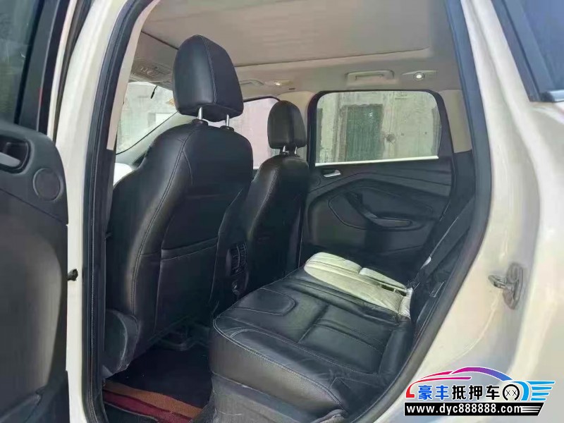 15年福特翼虎轿车抵押车出售