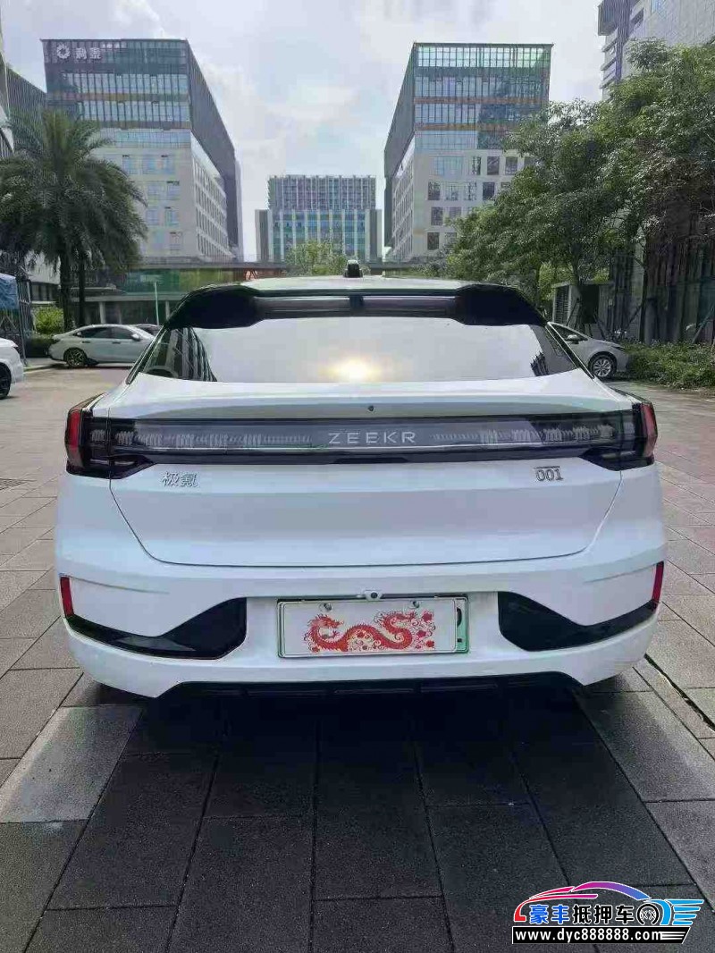 22年极氪001轿车抵押车出售