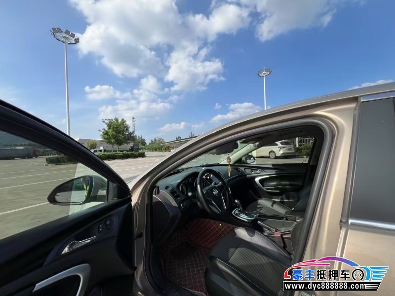 16年别克君威轿车抵押车出售