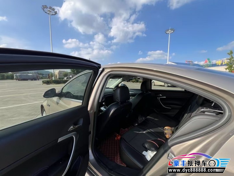 16年别克君威轿车抵押车出售