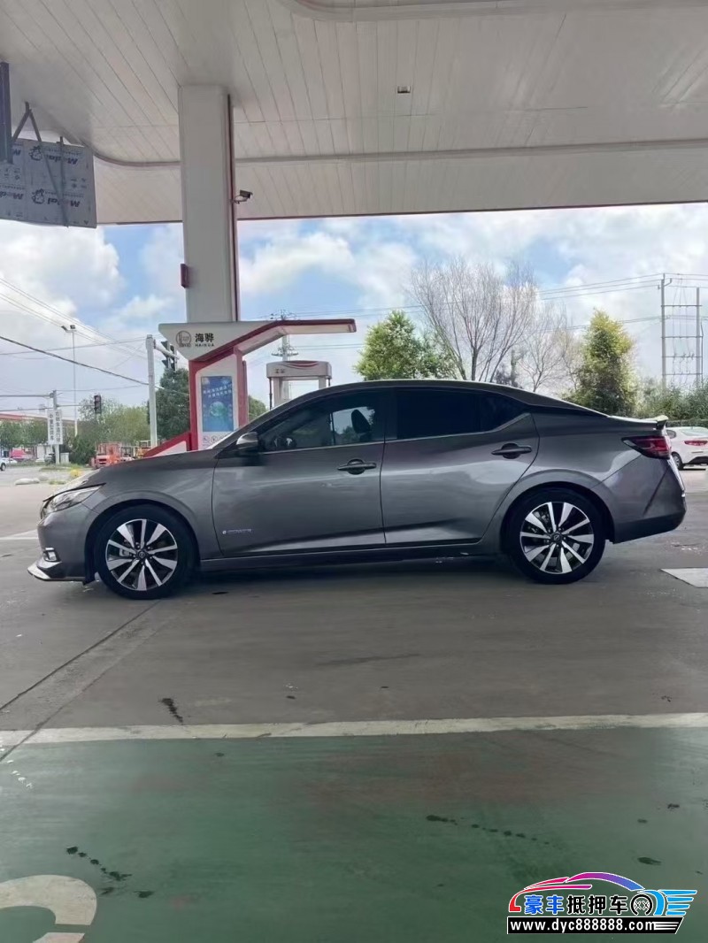 22年日产轩逸轿车抵押车出售