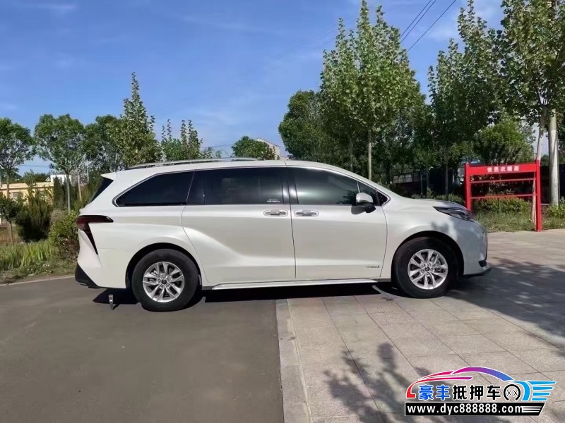 23年丰田格瑞维亚轿车抵押车出售