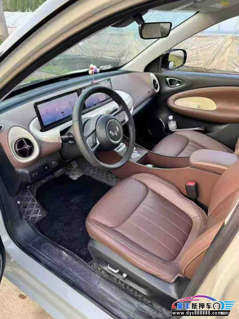 23年五菱缤果轿车抵押车出售