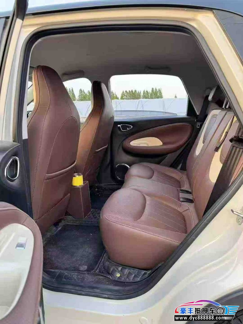 23年五菱缤果轿车抵押车出售