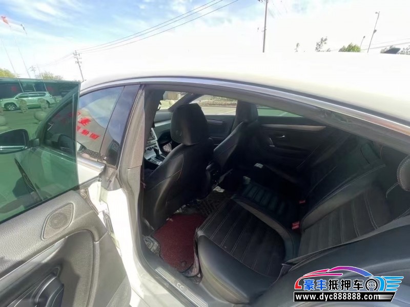 13年大众CC轿车抵押车出售