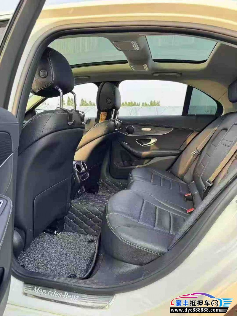 21年奔驰C轿车抵押车出售