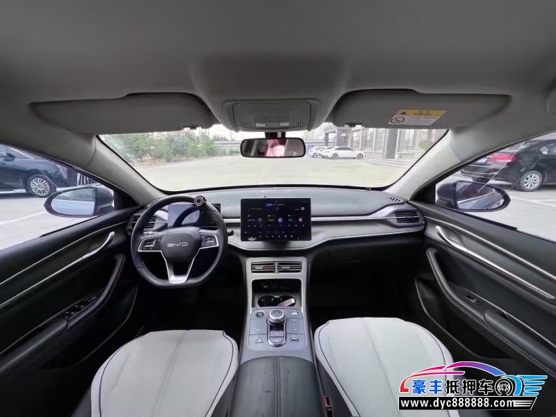 24年比亚迪驱逐舰轿车抵押车出售