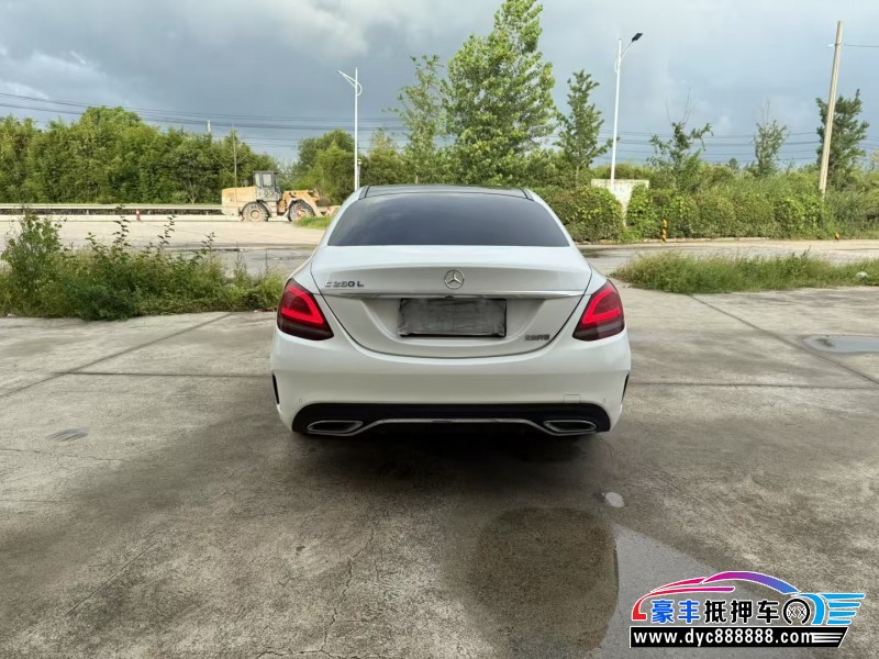 20年奔驰C轿车抵押车出售