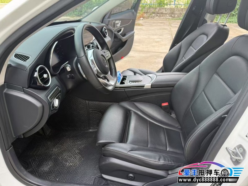 20年奔驰C轿车抵押车出售