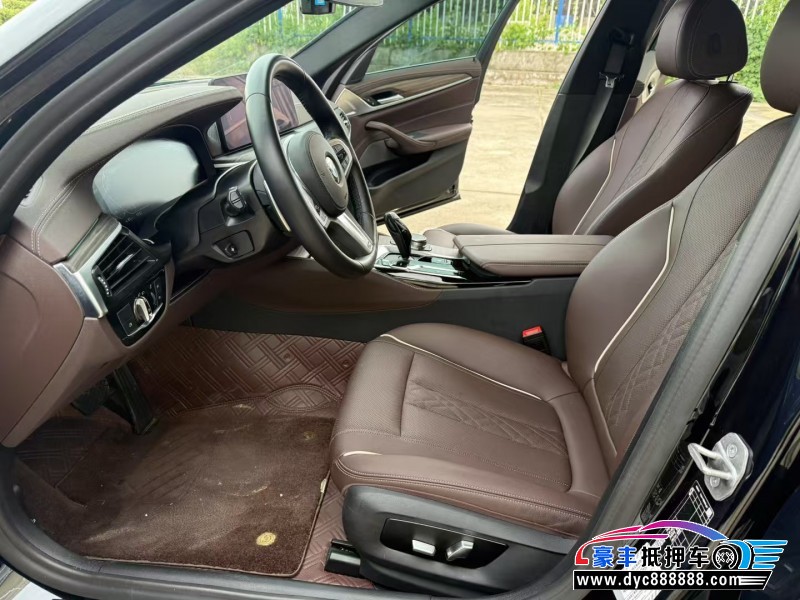 22年宝马5系轿车抵押车出售