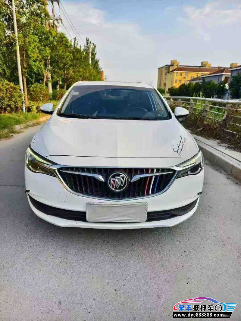 抵押车出售19年别克英朗轿车