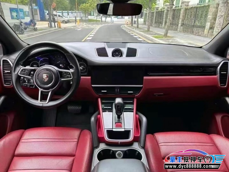 20年保时捷卡宴轿车抵押车出售