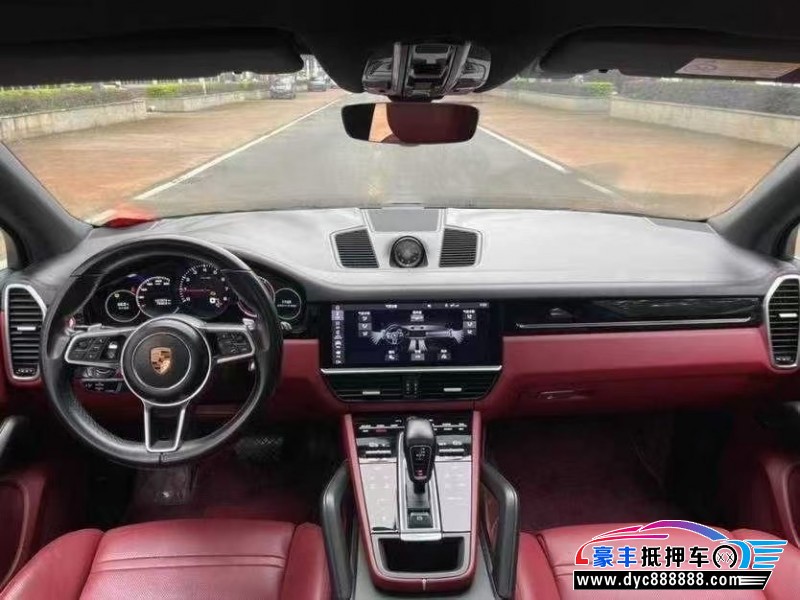 20年保时捷卡宴轿车抵押车出售