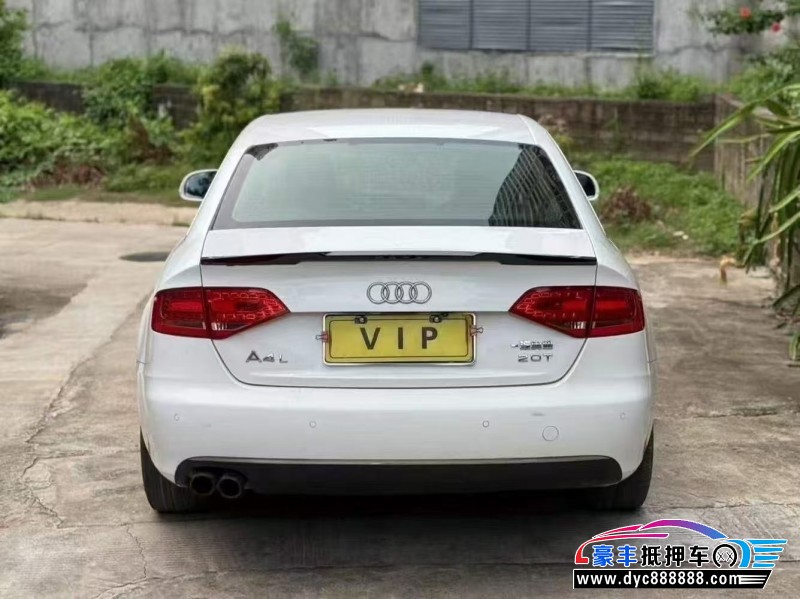 12年奥迪A4L轿车抵押车出售