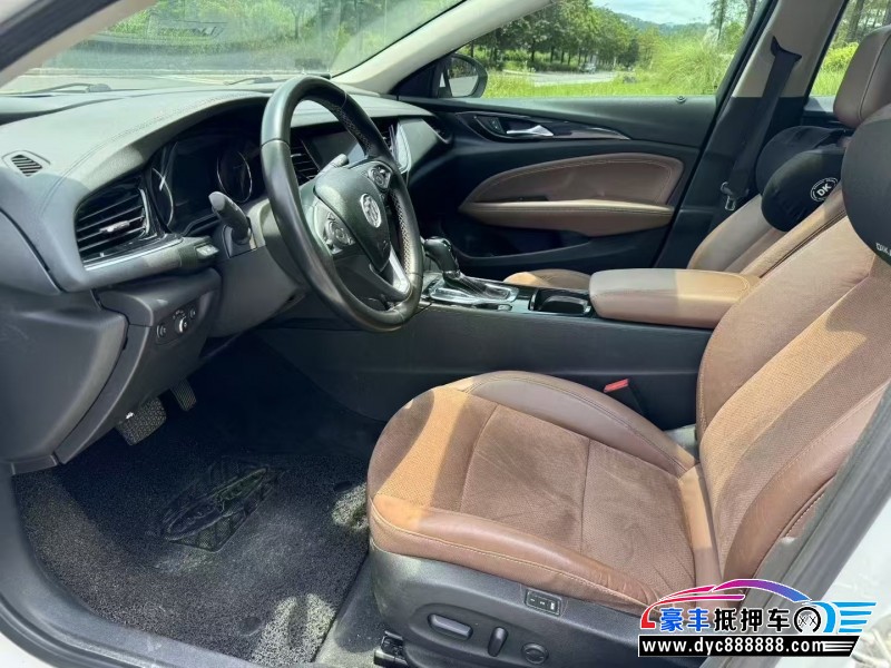 18年别克君威轿车抵押车出售