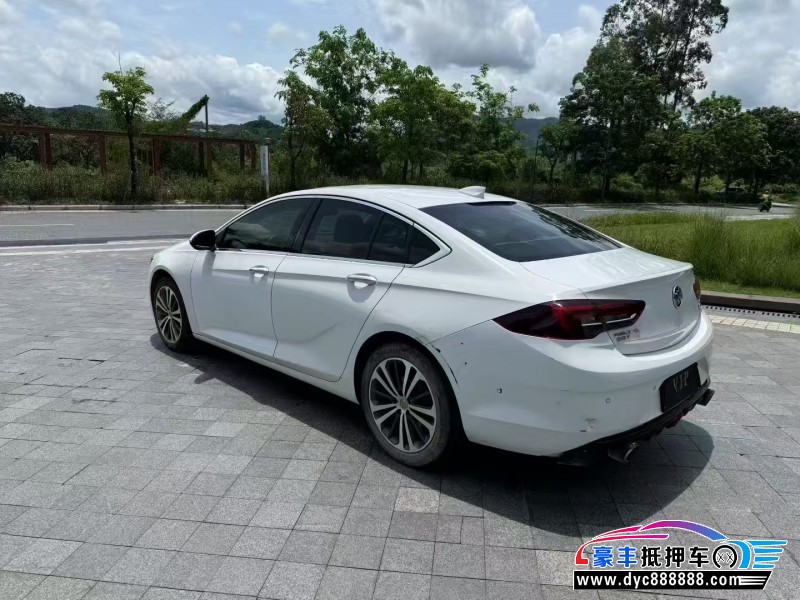 18年别克君威轿车抵押车出售