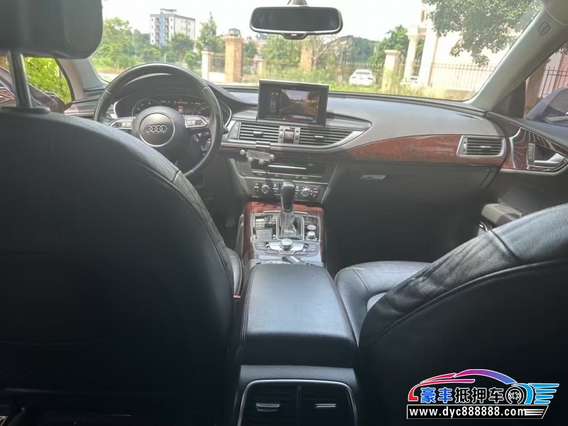 16年奥迪A7轿车抵押车出售