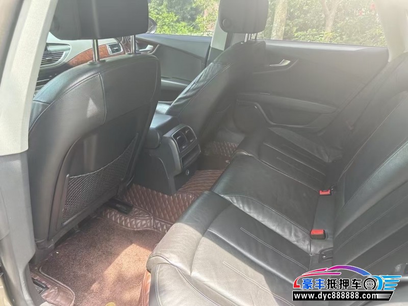 16年奥迪A7轿车抵押车出售