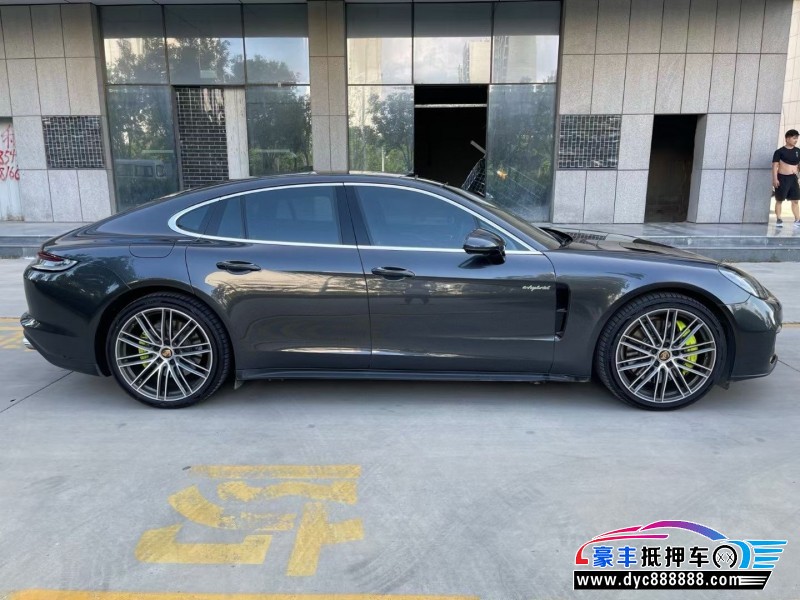 21年保时捷帕纳梅拉轿车抵押车出售