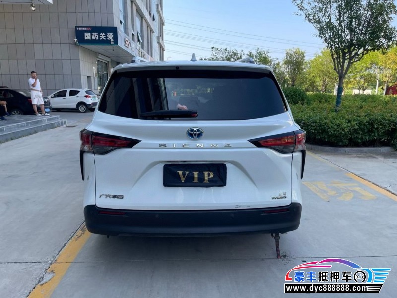 24年丰田塞纳轿车抵押车出售