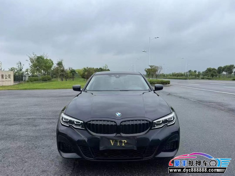 22年宝马3系轿车抵押车出售