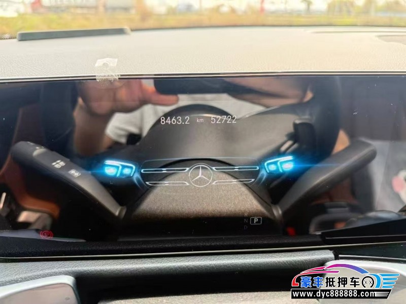 22年奔驰GLBSUV抵押车出售