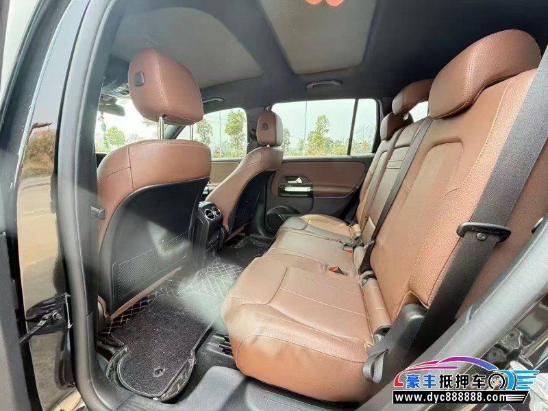 22年奔驰GLBSUV抵押车出售