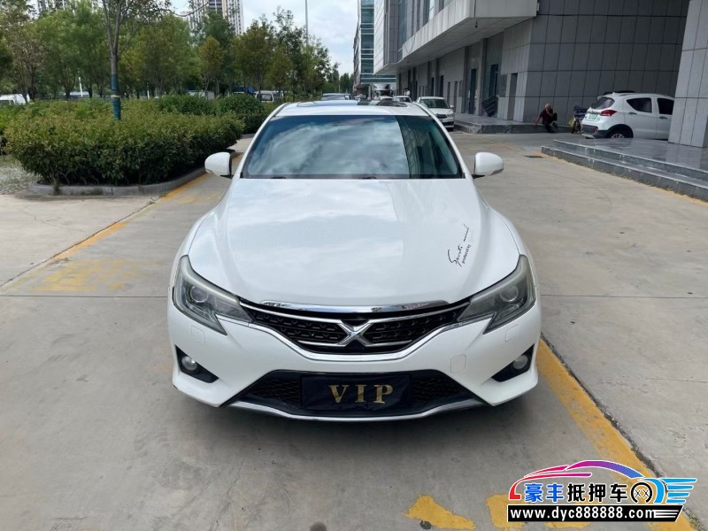 13年丰田锐志轿车抵押车出售