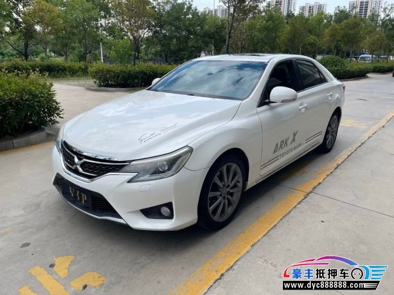 13年丰田锐志轿车抵押车出售